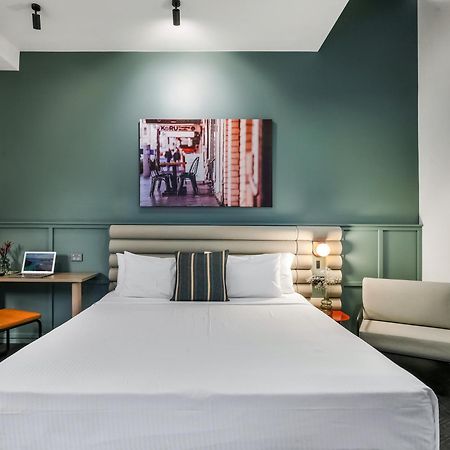 The Urban Newtown Hotel Sydney Bagian luar foto
