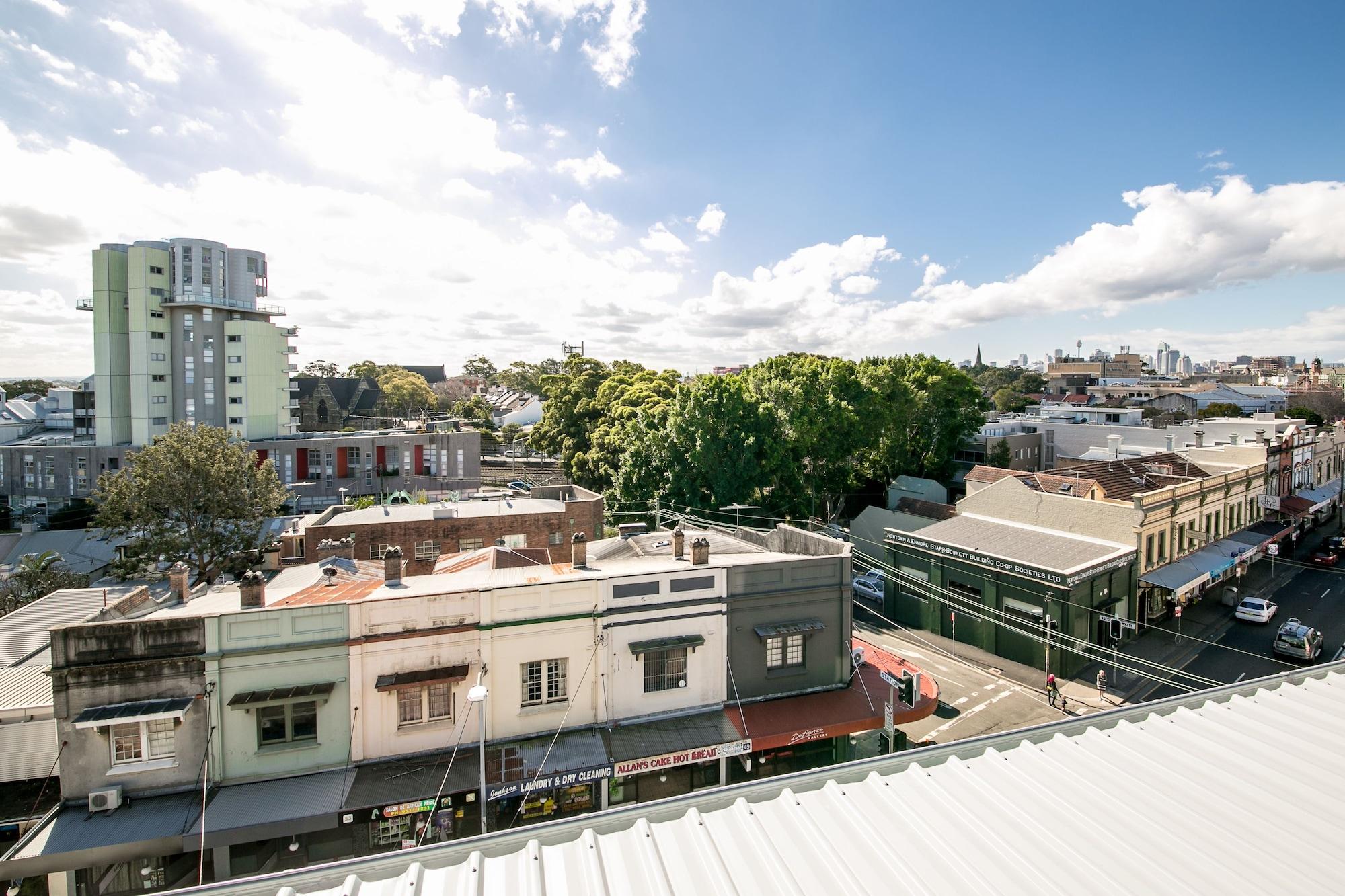The Urban Newtown Hotel Sydney Bagian luar foto