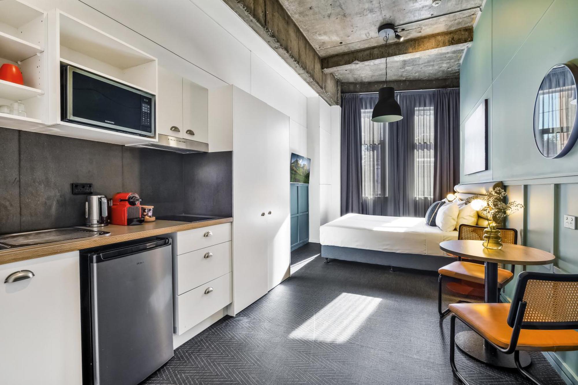 The Urban Newtown Hotel Sydney Bagian luar foto