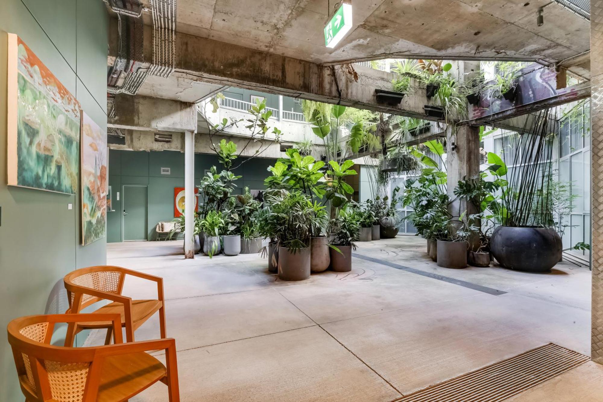 The Urban Newtown Hotel Sydney Bagian luar foto
