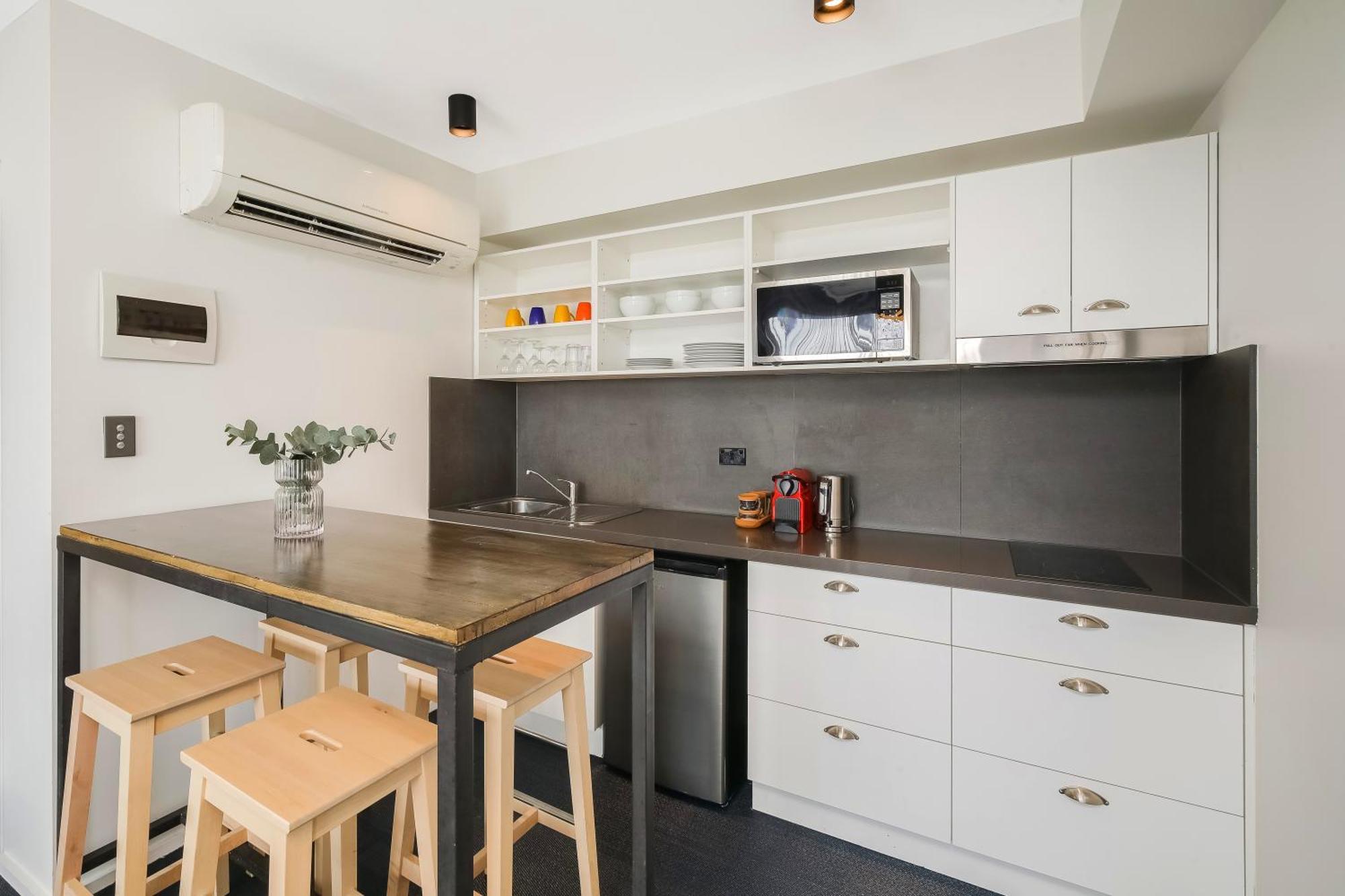 The Urban Newtown Hotel Sydney Bagian luar foto