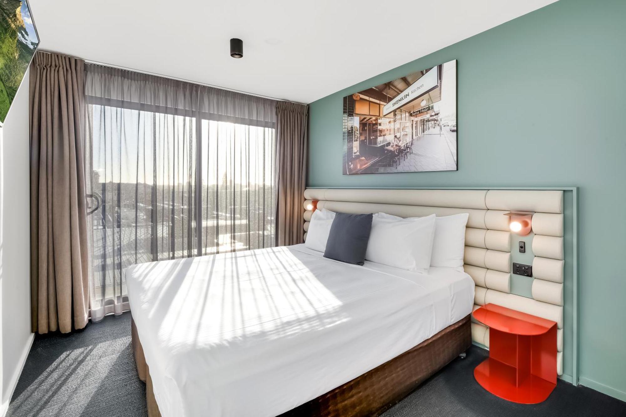 The Urban Newtown Hotel Sydney Bagian luar foto
