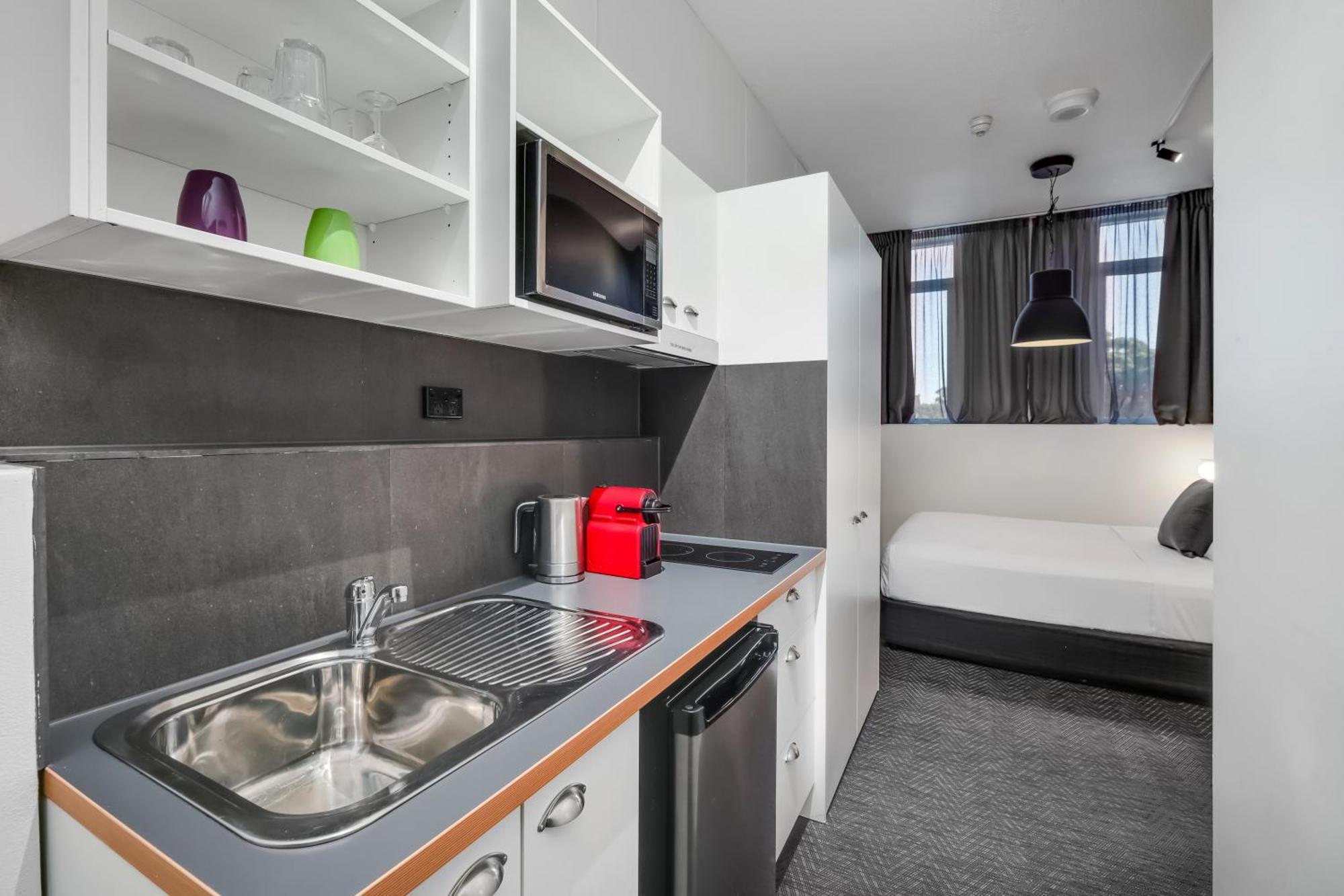 The Urban Newtown Hotel Sydney Bagian luar foto