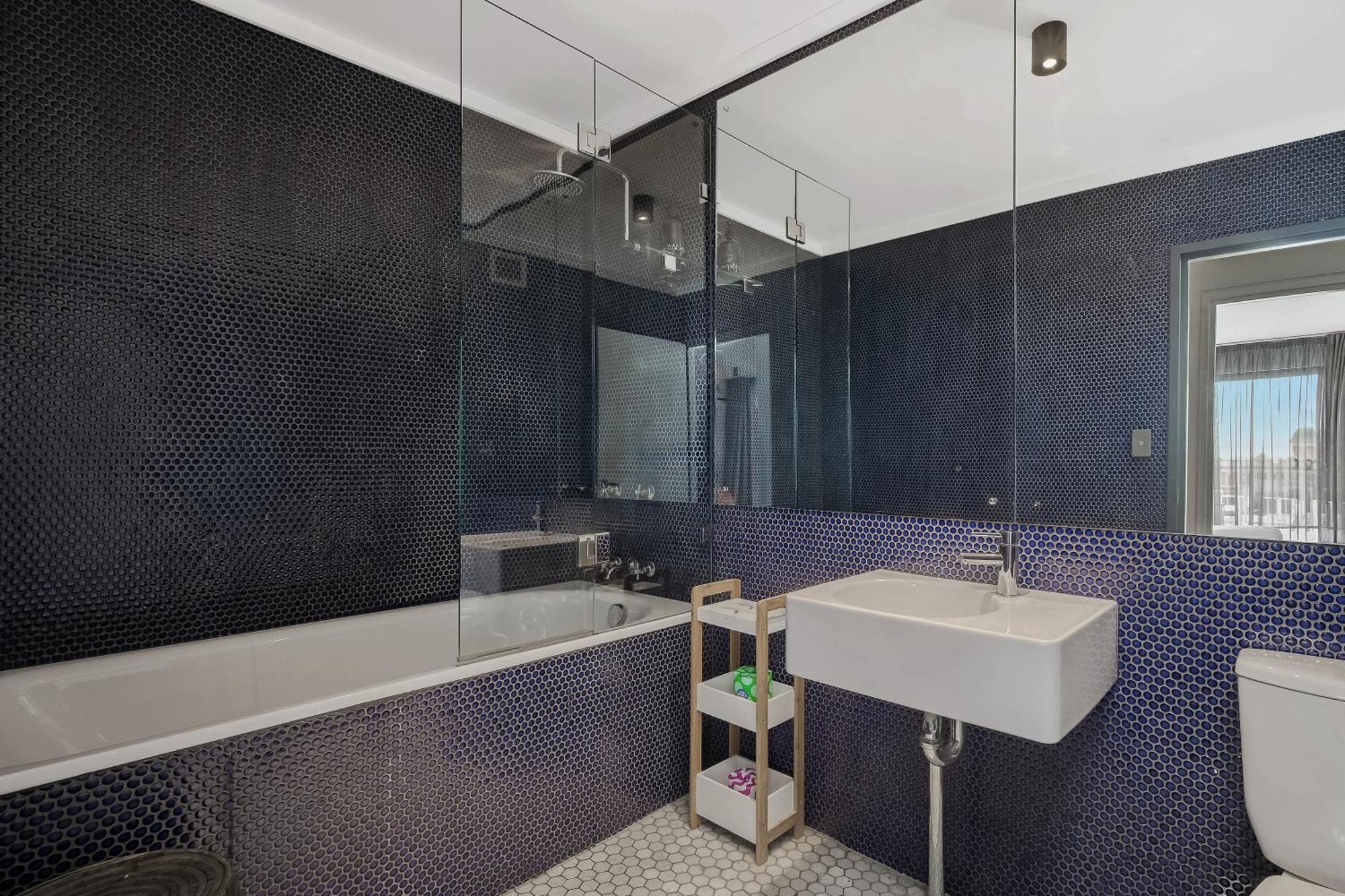 The Urban Newtown Hotel Sydney Bagian luar foto